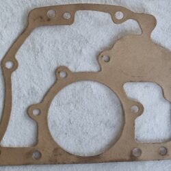 PAKNING MELLOM MOTOR OG BAKPLATE