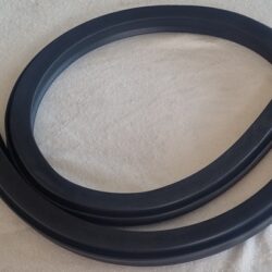 GUMMIPAKNING  HEADER RAIL