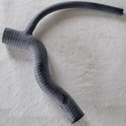 SLANGE RADIATOR BUNN MGB 72-76
