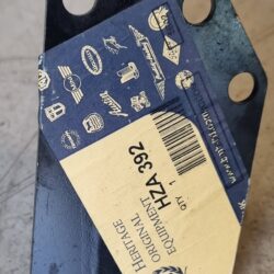 MOTORFESTE-BRAKETT HØYRE SIDE