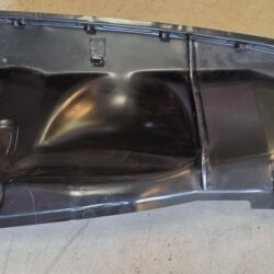 INNERSKJERM FRONT VENSTRE SIDE MGB 75-76