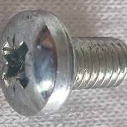 SKRUE 10 32 UNFX5/16